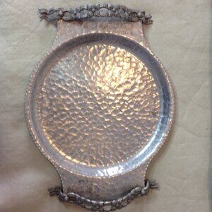 VTG Hand Hammered Wrought Aluminum Rodney Kent Serving Tray; Footed, Flower Chic